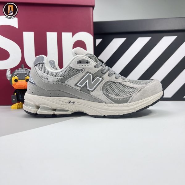 Giày New Balance 2002R Marblehead Light Aluminum