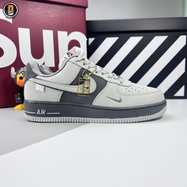 Giày Nike Air Force 1 07 Low Dark Grey Metalliic Gold Siêu Cấp