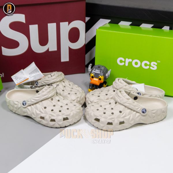 Dép Sục Crocs Classic Geometric Cream Bản Trung - Hình ảnh 6