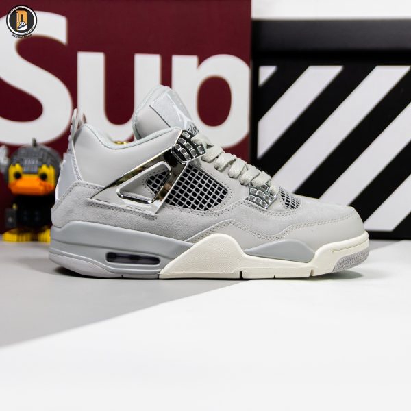 Giày Nike Air Jordan 4 Retro Frozen Moments