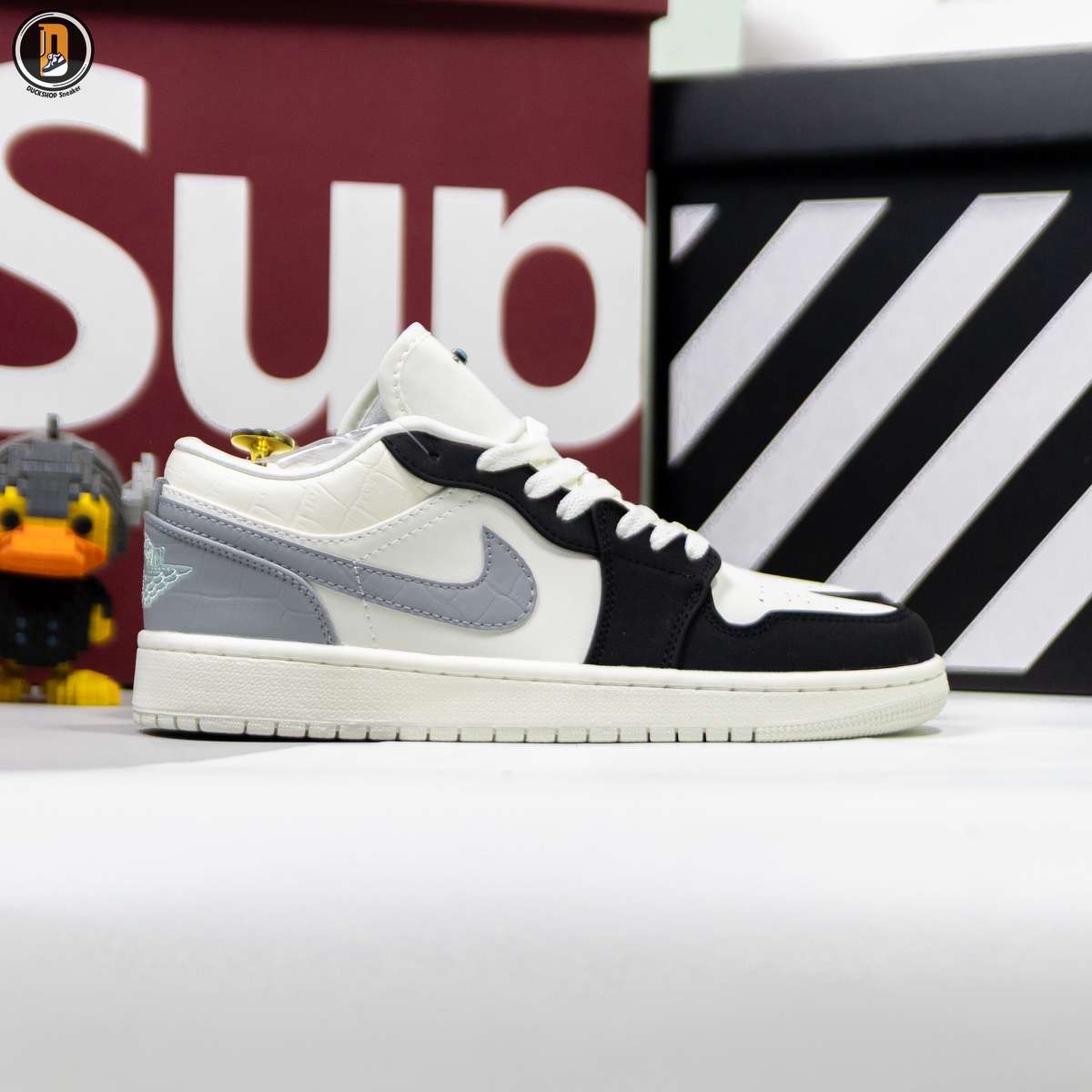 Giày Nike Air Jordan 1 Low Sail Light Smoke Grey