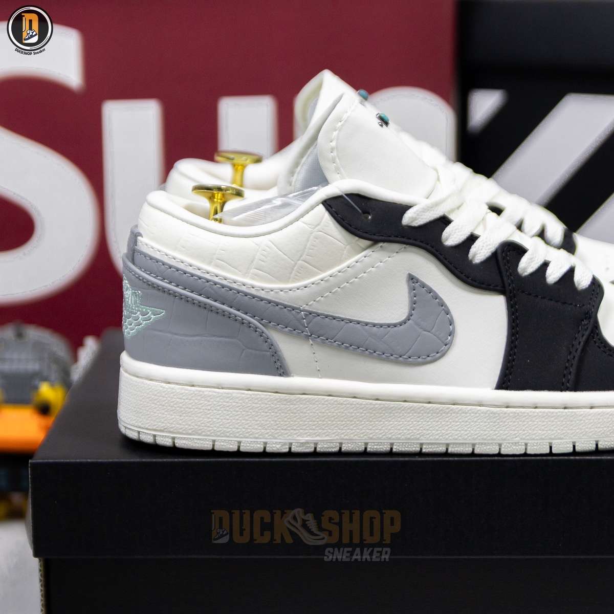 Giày Nike Air Jordan 1 Low Sail Light Smoke Grey - Ảnh 9