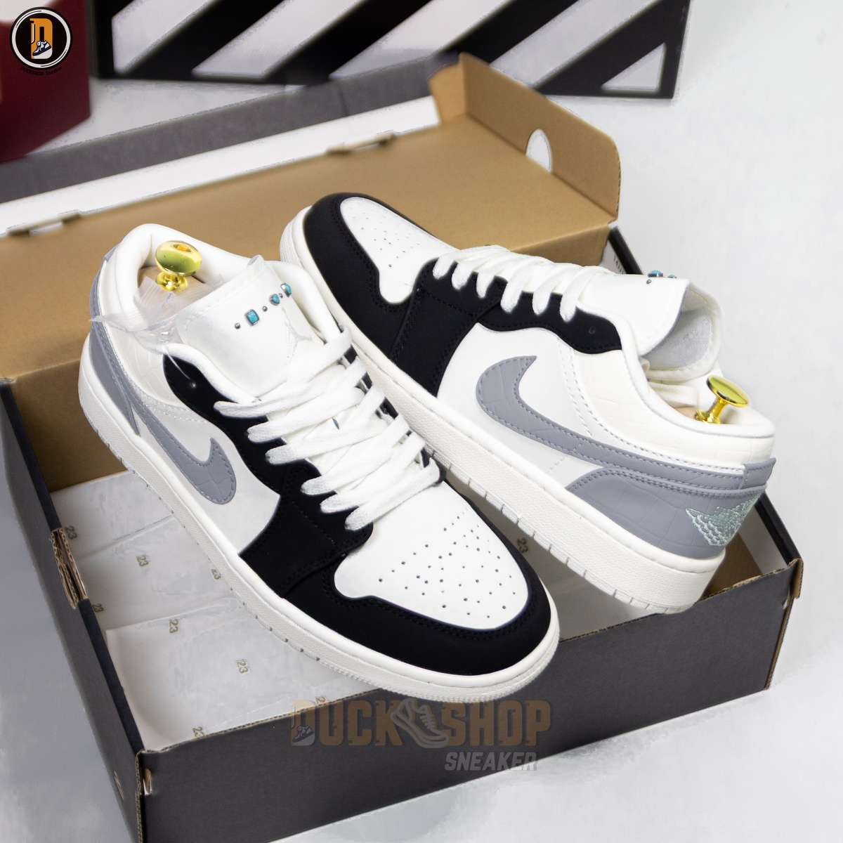 Giày Nike Air Jordan 1 Low Sail Light Smoke Grey - Ảnh 4