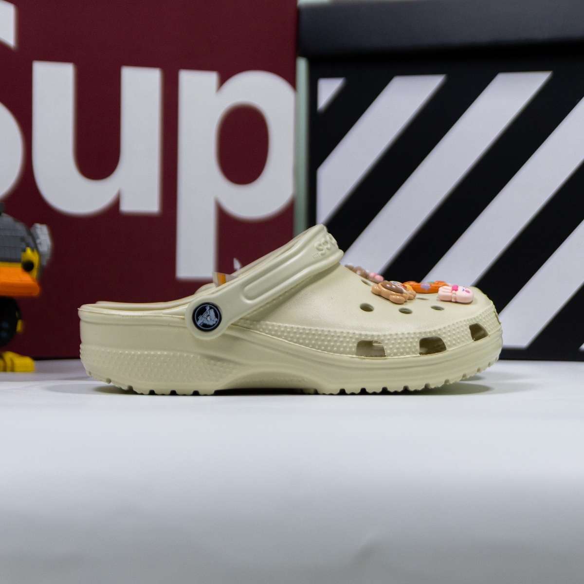 Dép Sục Crocs Classic Clog Bone