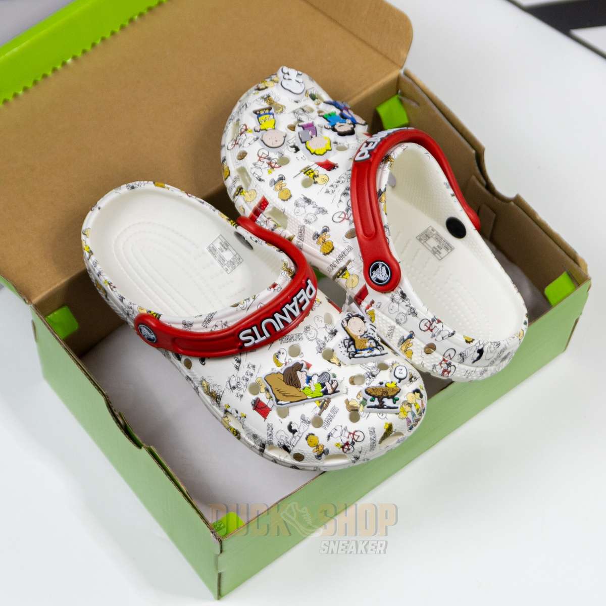 Alternative view of Dép Sục Crocs Classic Clog Peanuts