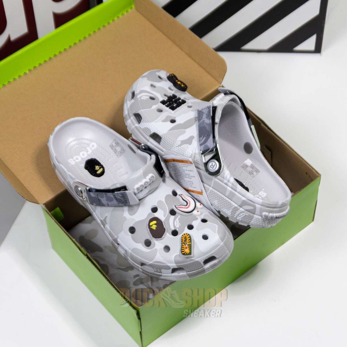 Alternative view of Dép Sục Crocs Classic Clog x A Bathing Ape ABC Camo Grey