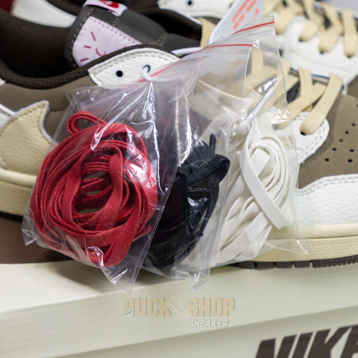 Giày Nike Air Jordan 1 Low x Travis Scott Sail and Ridgerock Mocha - Ảnh 12
